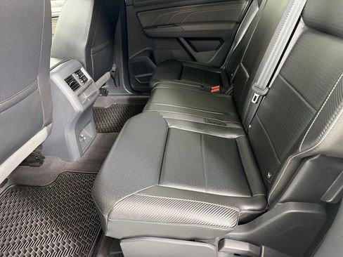 Used 2021 Volkswagen Atlas Cross Sport SE w/ Luggage Net & Mats Package FWD image 18