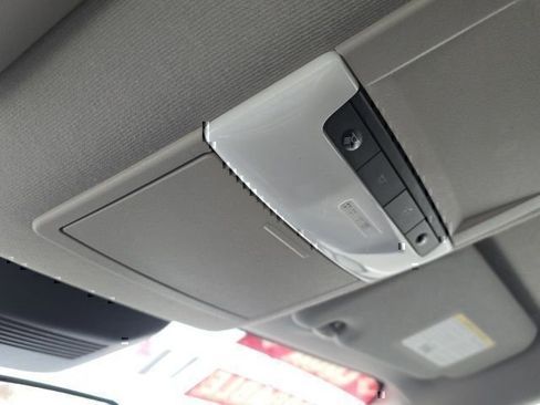Used 2024 Nissan Sentra SV FWD image 27