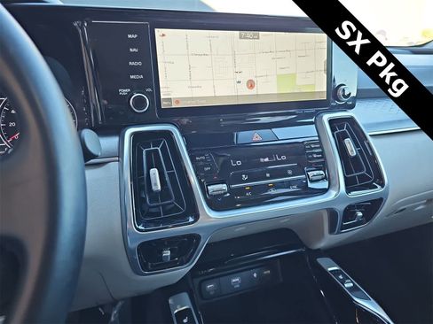 Used 2022 Kia Sorento SX image 20