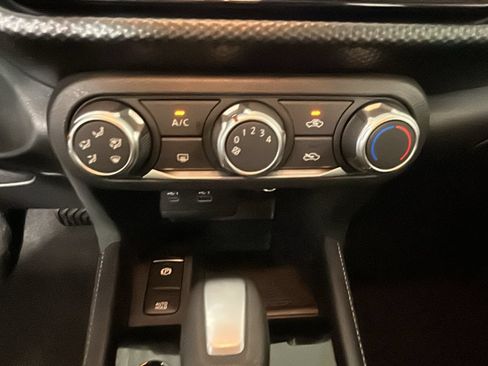 Used 2023 Nissan Kicks SV FWD image 26