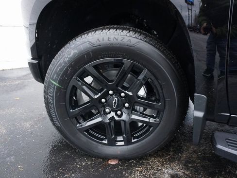 New 2026 Chevrolet Silverado 1500 RST w/ Dark Appearance Package image 31