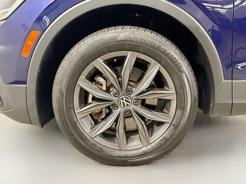 Certified 2022 Volkswagen Tiguan SE AWD/4WD image 29