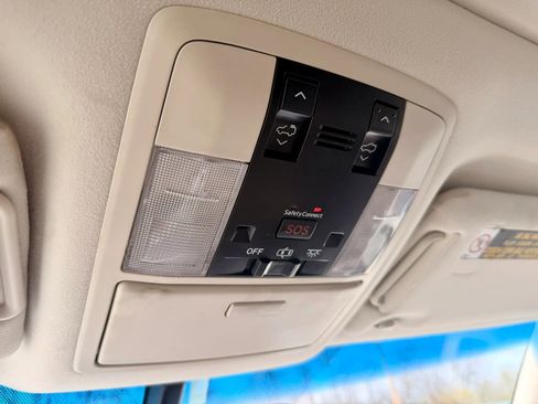 Used 2018 Lexus GX 460 w/ Navigation Package image 22