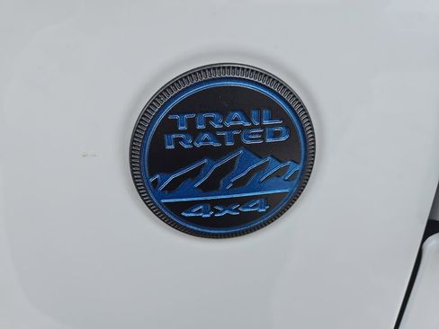 Used 2023 Jeep Wrangler Unlimited image 22