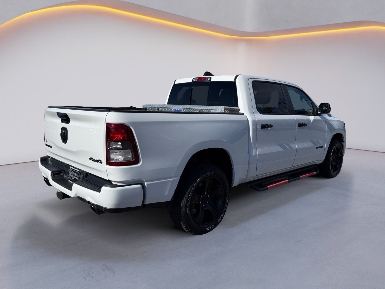 Used 2023 RAM 1500 Big Horn AWD/4WD image 3