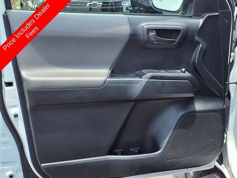 Used 2017 Toyota Tacoma SR AWD/4WD image 22