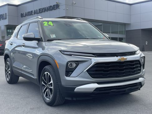 Used 2024 Chevrolet TrailBlazer LT w/ Driver Confidence Package FWD image 1