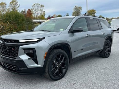 Certified 2024 Chevrolet Traverse RS w/ LPO, Floor Liner Package image 5