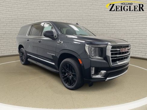 Used 2024 GMC Yukon XL SLT image 3