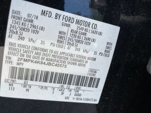 Used 2018 Ford Edge Titanium w/ Equipment Group 302A AWD/4WD image 14
