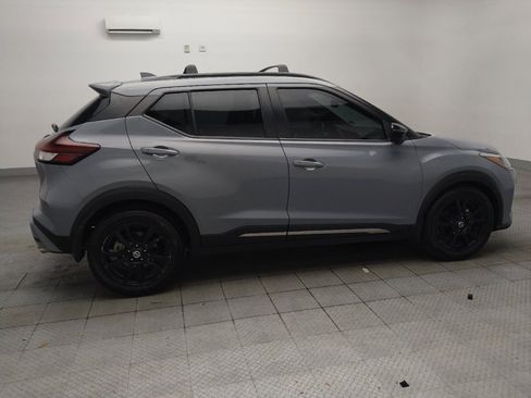 Used 2021 Nissan Kicks SR w/ SR Premium Package FWD image 10