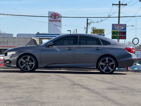 Used 2019 Honda Accord Sport image 8