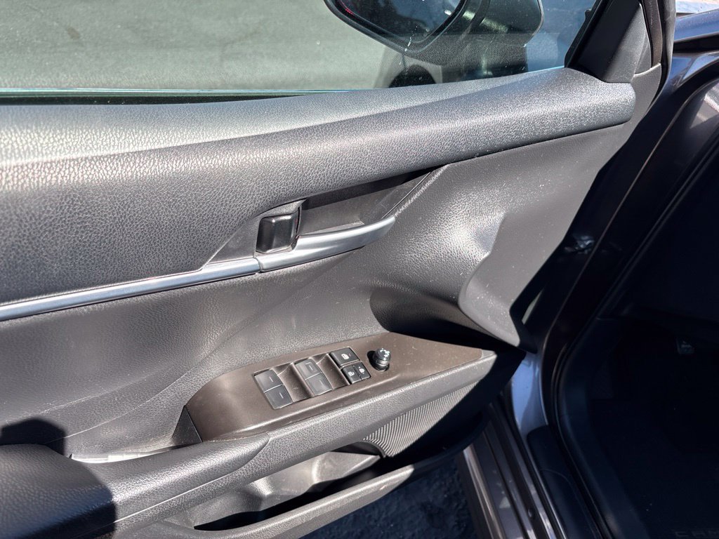Used 2024 Toyota Camry SE FWD image 13