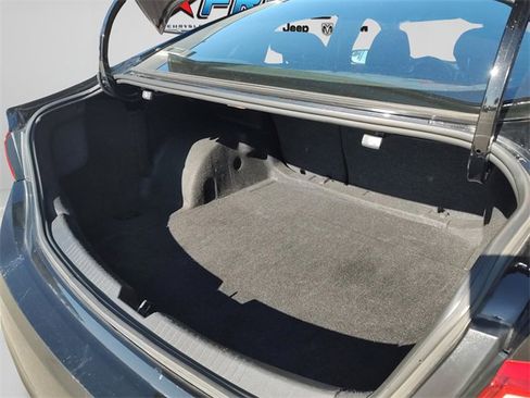 Used 2024 Chevrolet Malibu LT image 34