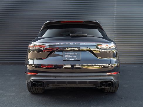 Used 2021 Porsche Cayenne E-Hybrid AWD/4WD image 29