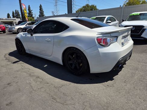 Used 2014 Scion FR-S RWD image 2