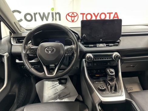 Used 2023 Toyota RAV4 XLE Premium image 22