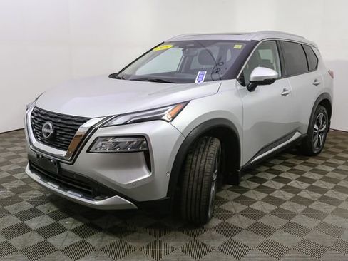 Used 2023 Nissan Rogue Platinum w/ Platinum Premium Package image 5