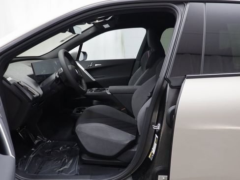 New 2026 BMW iX xDrive60 w/ M Sport Package image 5