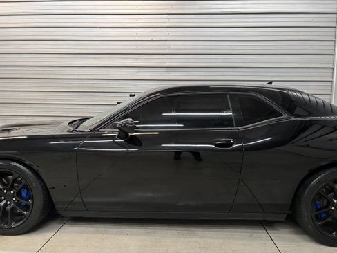 Used 2022 Dodge Challenger R/T Scat Pack RWD image 7