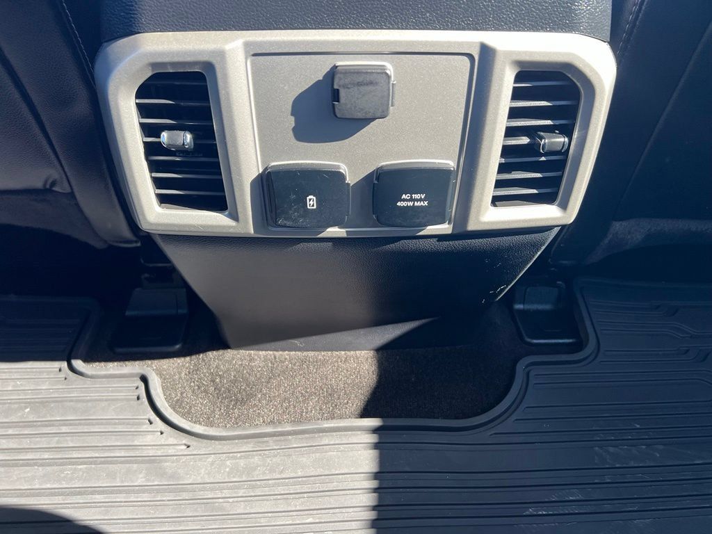 Used 2020 Ford F150 Lariat AWD/4WD image 24