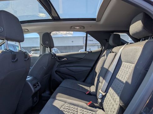 Used 2023 Chevrolet Equinox LT AWD/4WD image 13