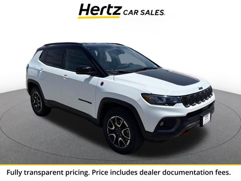 Used 2025 Jeep Compass Trailhawk w/ Trailer Tow Group AWD/4WD image 1