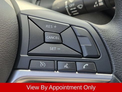 Used 2025 Nissan Altima 2.5 SV FWD image 21