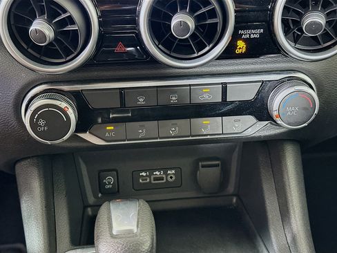 Used 2024 Nissan Sentra SV FWD image 22