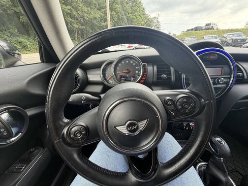 Used 2015 MINI Cooper 2-Door Hardtop FWD image 26