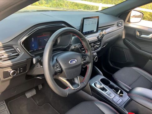 Used 2025 Ford Escape ST-Line FWD image 17