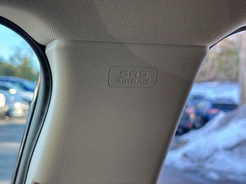 Used 2020 Subaru Outback Premium image 33