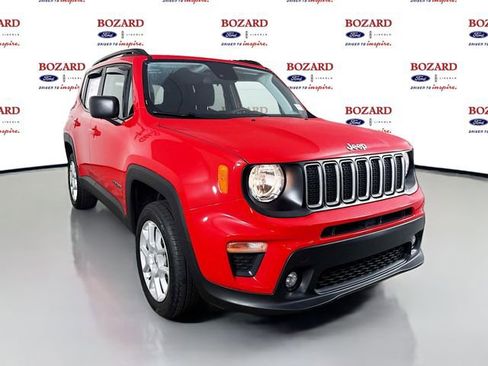 Used 2022 Jeep Renegade Latitude image 1