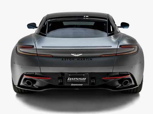 Used 2024 Aston Martin DB12 Coupe RWD image 11