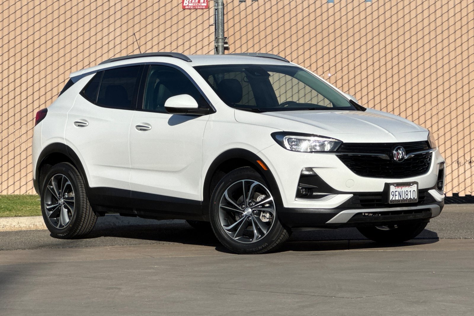 Used 2023 Buick Encore GX Select FWD image 2