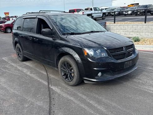 Used 2019 Dodge Grand Caravan GT FWD image 4
