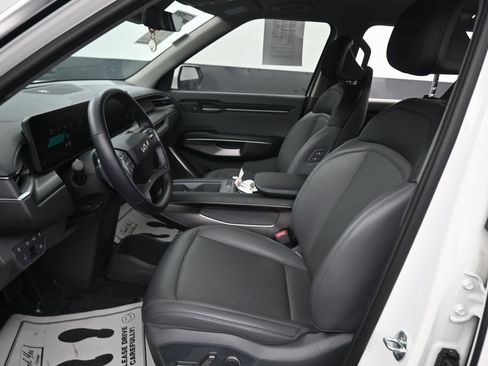 Used 2024 Kia EV9 Light Long Range image 29