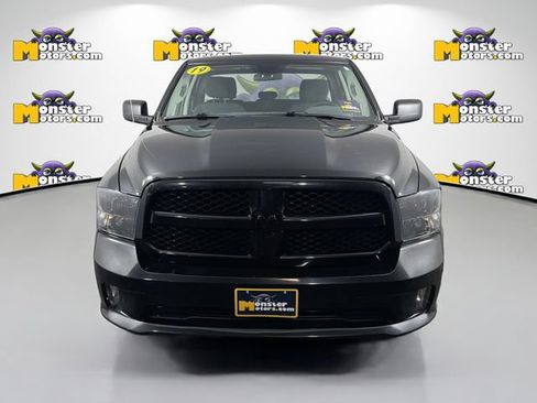 Used 2019 RAM 1500 Express w/ Express Value Package AWD/4WD image 2