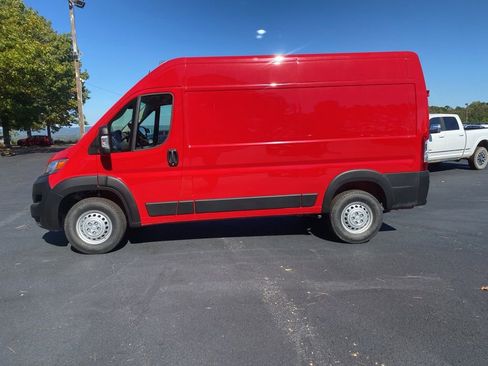 New 2026 RAM ProMaster 2500 FWD image 8