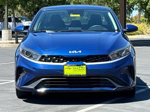 Used 2023 Kia Forte LXS FWD image 7