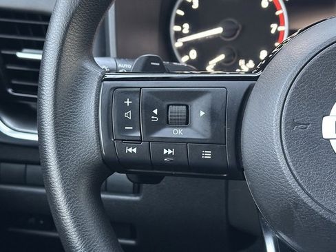 Certified 2021 Nissan Rogue SV image 38