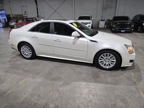 Used 2011 Cadillac CTS Luxury image 17