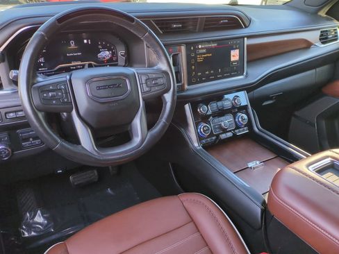Used 2023 GMC Yukon XL Denali Ultimate image 29