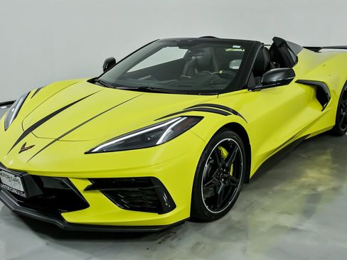 Used 2021 Chevrolet Corvette Stingray Premium Conv w/ Z51 Performance Package image 6