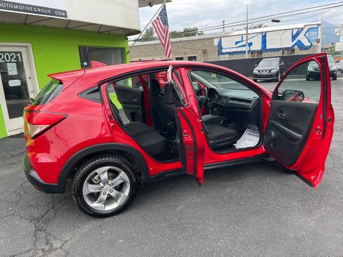 Used 2018 Honda HR-V LX image 17