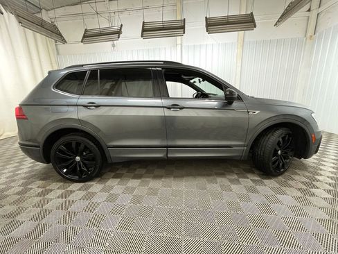Used 2021 Volkswagen Tiguan SE R-Line image 21