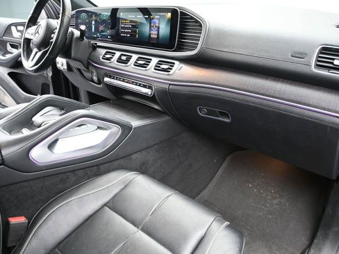 Used 2021 Mercedes-Benz GLS 580 4MATIC image 18