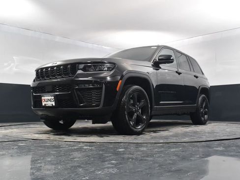 New 2026 Jeep Grand Cherokee Limited AWD/4WD image 48