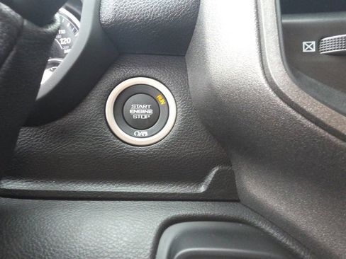 Used 2025 RAM 3500 Tradesman image 27