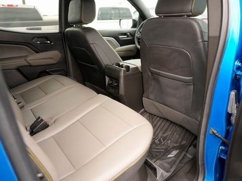 Used 2023 Chevrolet Colorado ZR2 w/ ZR2 Convenience Package III image 14